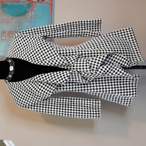 Calvin Klein/ Black/ White/ Houndstooth/ Jacket - Picture 3 of 8